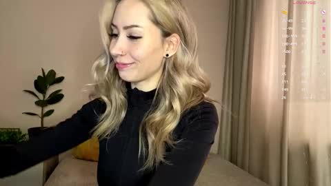 Snapshot of stellar_blade chatting on February 1, 2026, 8:24 am Alexia online show from February 1, 2026, 8:24 am