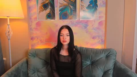 Snapshot of stellary_shy chatting on December 18, 2024, 3:55 pm Stellary online show from December 18, 2024, 3:55 pm