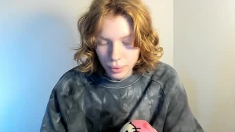 S T E L L A online show from October 16, 2025, 9:10 am