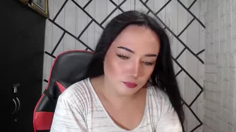 Snapshot of stellaven chatting on November 10, 2025, 2:43 am Stellaven online show from November 10, 2025, 2:43 am