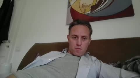 Snapshot of sten015 chatting on January 16, 2025, 2:19 pm sten015 online show from January 16, 2025, 2:19 pm