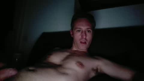 Snapshot of sten015 chatting on January 23, 2025, 4:15 pm sten015 online show from January 23, 2025, 4:15 pm