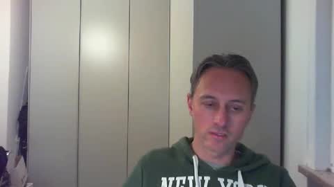 Snapshot of sten015 chatting on December 1, 2025, 4:34 pm sten015 online show from December 1, 2025, 4:34 pm