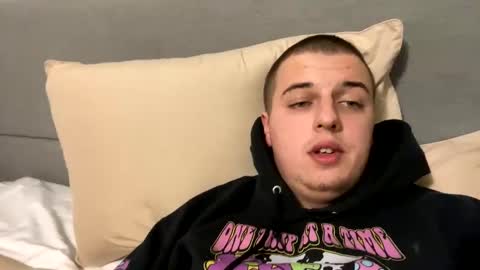 Snapshot of stepbro18 chatting on January 14, 2025, 11:16 pm Honestly Im a slut I have a high sex drive and I love talking to people off this platform  online show from January 14, 2025, 11:16 pm