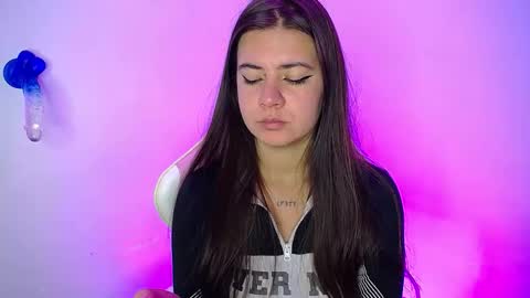 Emma online show from November 9, 2025, 6:12 am