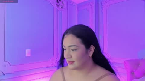 Snapshot of stephania_diamond chatting on December 27, 2024, 2:25 am online show from December 27, 2024, 2:25 am