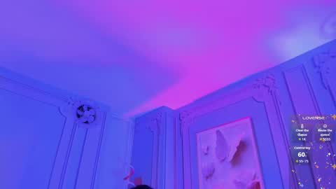         online show from November 4, 2025, 2:10 am