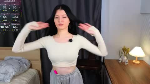 Amelia online show from April 6, 2026, 1:25 am