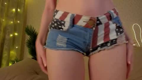 Snapshot of stephanie_diaz chatting on December 15, 2025, 7:07 pm stephanie_diaz online show from December 15, 2025, 7:07 pm