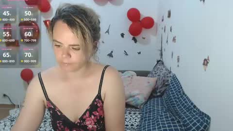 Snapshot of stephaniewild chatting on June 4, 2026, 10:10 am Stephanie online show from June 4, 2026, 10:10 am