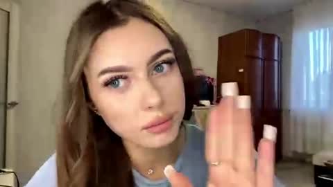 Snapshot of stephaniflicek chatting on May 17, 2026, 3:52 pm Stephani online show from May 17, 2026, 3:52 pm