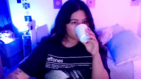 Stephanie  online show from December 5, 2024, 4:20 am