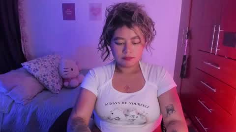 Stephanie  online show from October 13, 2025, 12:43 am