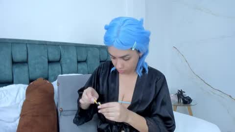 Stefanny online show from November 21, 2025, 12:10 am