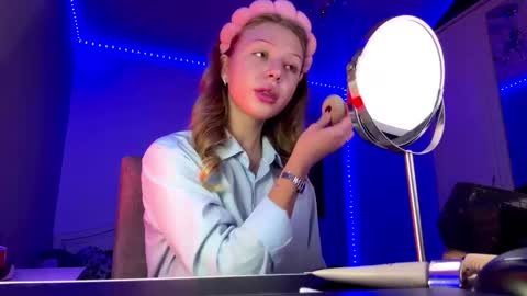 Snapshot of stepheniesemans chatting on February 15, 2026, 3:09 pm Stef online show from February 15, 2026, 3:09 pm