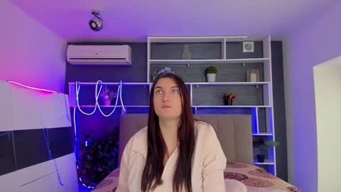 Stephie online show from February 9, 2026, 6:39 am