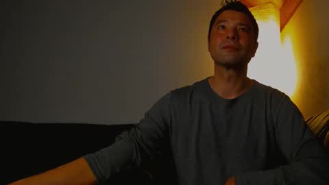 sternhagel online show from December 9, 2024, 7:07 pm