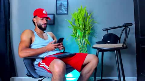 Snapshot of stev_velez chatting on March 17, 2026, 3:26 pm Steve online show from March 17, 2026, 3:26 pm