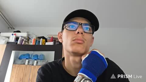 Steve371967 online show from October 7, 2025, 11:07 am