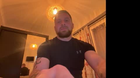 steve897819 online show from November 20, 2025, 10:09 pm