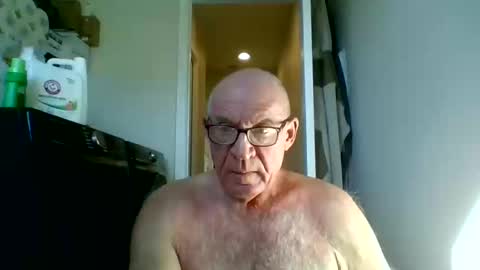 Snapshot of stevejons47 chatting on October 30, 2025, 2:40 pm stevejons47 online show from October 30, 2025, 2:40 pm
