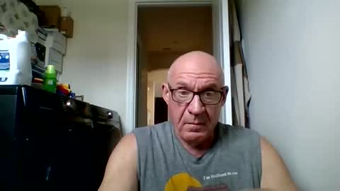 Snapshot of stevejons47 chatting on November 11, 2025, 3:45 pm stevejons47 online show from November 11, 2025, 3:45 pm
