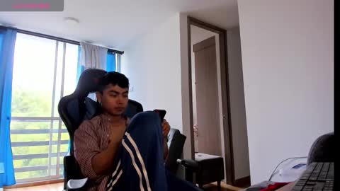 Snapshot of steven_twink07 chatting on October 18, 2025, 8:20 pm Esteban online show from October 18, 2025, 8:20 pm