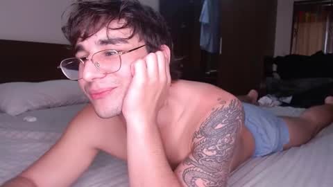 Alex   online show from December 14, 2025, 2:39 am