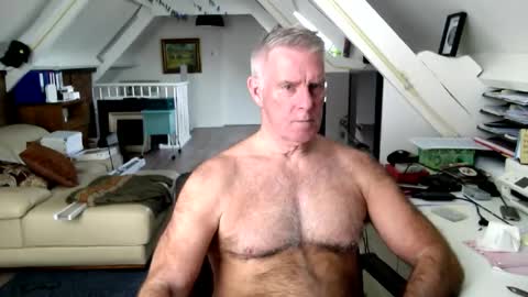 Snapshot of stevetwo chatting on March 23, 2026, 12:20 pm stevetwo online show from March 23, 2026, 12:20 pm