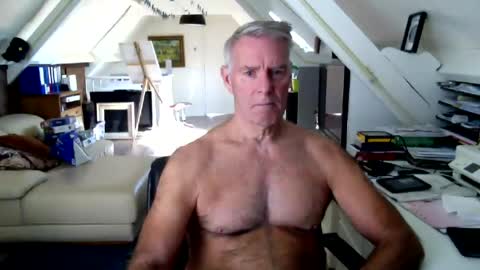Snapshot of stevetwo chatting on July 28, 2026, 8:43 am stevetwo online show from July 28, 2026, 8:43 am