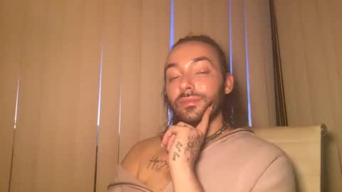 Snapshot of stevey_94 chatting on September 18, 2025, 11:18 pm gay tease online show from September 18, 2025, 11:18 pm