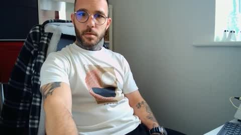 Snapshot of stevie_rae chatting on November 6, 2025, 10:27 am stevie_rae online show from November 6, 2025, 10:27 am