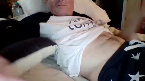 Snapshot of steviehard7 chatting on February 10, 2025, 2:41 am steviehard7 online show from February 10, 2025, 2:41 am