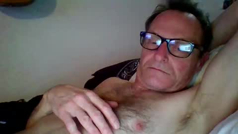 Snapshot of steviehard7 chatting on February 13, 2025, 2:45 am steviehard7 online show from February 13, 2025, 2:45 am