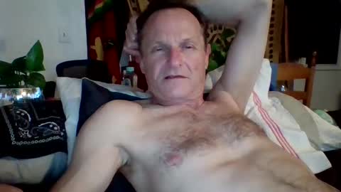 Snapshot of steviehard7 chatting on February 15, 2025, 5:19 am steviehard7 online show from February 15, 2025, 5:19 am