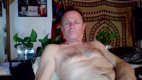 Snapshot of steviehard7 chatting on February 23, 2025, 6:39 am steviehard7 online show from February 23, 2025, 6:39 am