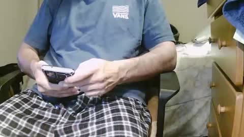 Chillguy online show from November 19, 2025, 5:29 am