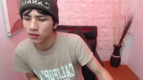 Stich online show from March 4, 2026, 3:56 am