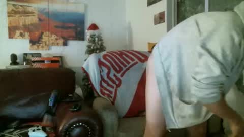 stickey online show from November 16, 2025, 6:41 am