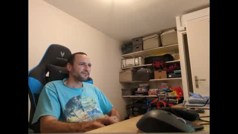 stickolive1 online show from June 3, 2026, 10:15 pm