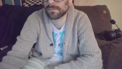 Snapshot of stickywhiteslime chatting on December 19, 2025, 11:23 pm stickywhiteslime online show from December 19, 2025, 11:23 pm