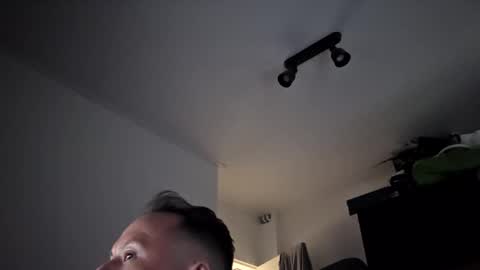 Snapshot of stiffmeister94 chatting on March 9, 2025, 12:09 pm Axel online show from March 9, 2025, 12:09 pm