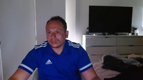 Snapshot of stiffmeister94 chatting on May 31, 2026, 11:28 am Axel online show from May 31, 2026, 11:28 am