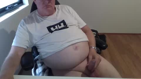 stiffyman55 online show from December 2, 2025, 2:17 am