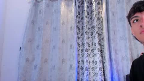 Snapshot of stiiveen_24cm chatting on February 24, 2026, 2:09 am Stiven brendan online show from February 24, 2026, 2:09 am