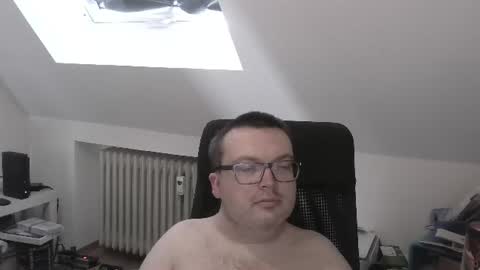 Oliver online show from July 30, 2026, 10:47 am