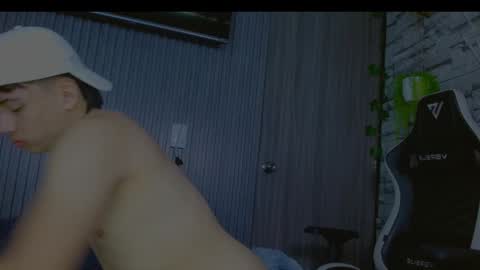 Snapshot of stiv__lea chatting on January 11, 2026, 6:46 pm stiven leal online show from January 11, 2026, 6:46 pm