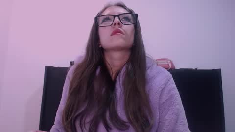 stiven online show from November 12, 2025, 9:47 pm