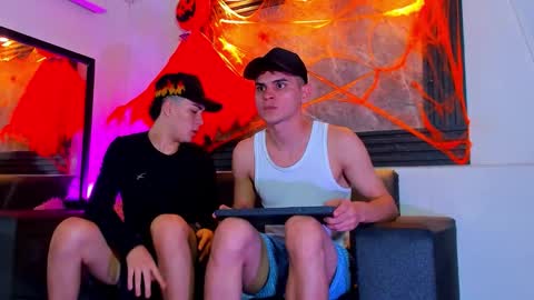 friends online show from October 27, 2025, 4:49 am