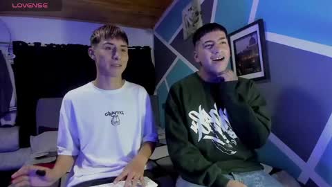 Snapshot of stivenred chatting on February 20, 2026, 3:47 am Stiven online show from February 20, 2026, 3:47 am